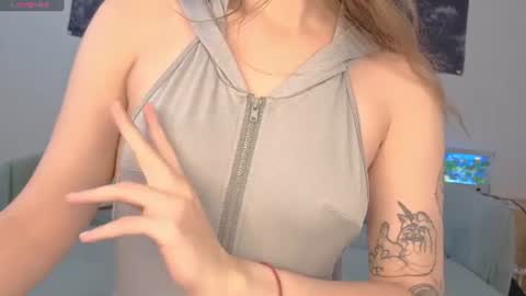 SolarAlice online show from 07-08-26, 02:43