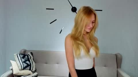 Monica online show from 11-07-25, 06:19