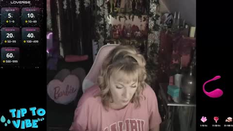 Snapshot of solesticia chatting on 01-11-25, 11:24 solesticia online show from 01-11-25, 11:24