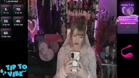 Snapshot of solesticia chatting on 01-25-25, 02:26 solesticia online show from 01-25-25, 02:26