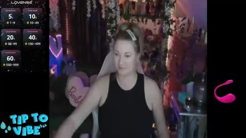 Snapshot of solesticia chatting on 01-26-25, 10:46 solesticia online show from 01-26-25, 10:46