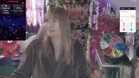 Snapshot of solesticia chatting on 09-09-25, 01:21 solesticia online show from 09-09-25, 01:21