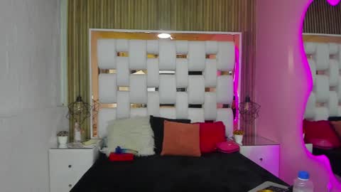 Snapshot of solevanss chatting on 03-01-25, 10:53 Sol Evans online show from 03-01-25, 10:53