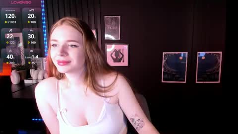 Snapshot of sollarkristy chatting on 04-10-26, 06:18 sollarkristy online show from 04-10-26, 06:18