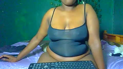 Snapshot of sollybunny chatting on 04-30-26, 02:40 Solly bunny online show from 04-30-26, 02:40