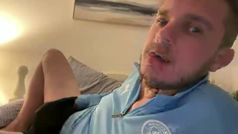 Snapshot of solobrit chatting on 02-18-26, 10:50 solobrit online show from 02-18-26, 10:50