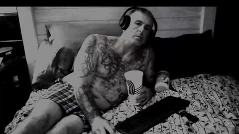 Snapshot of solodolo2020 chatting on 11-15-25, 06:22 I love watching beautiful women play with themselves online show from 11-15-25, 06:22