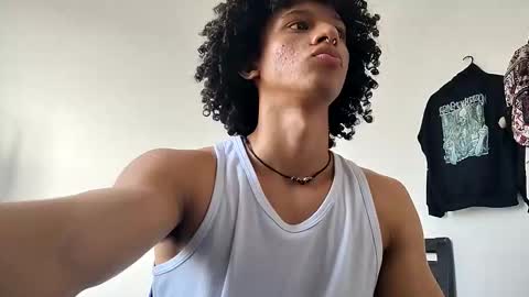 Hi Im Weller Check my Bio  online show from 03-01-26, 09:28