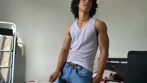 Hi Im Weller Check my Bio  online show from 04-22-26, 09:05