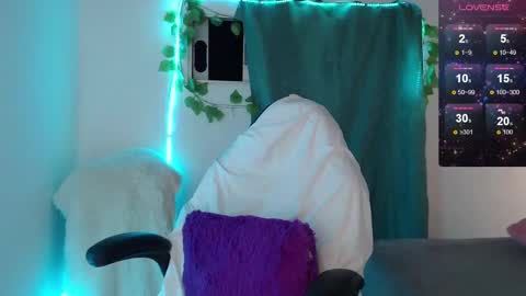 sommer Ray  online show from 12-13-24, 12:42