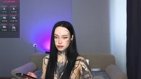 Snapshot of somniya chatting on 04-23-26, 11:53 somniya online show from 04-23-26, 11:53