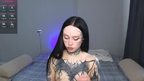 Snapshot of somniya chatting on 05-17-26, 02:35 somniya online show from 05-17-26, 02:35