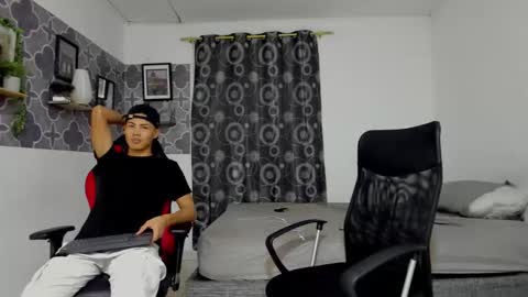 son_hades online show from 10-02-25, 03:57