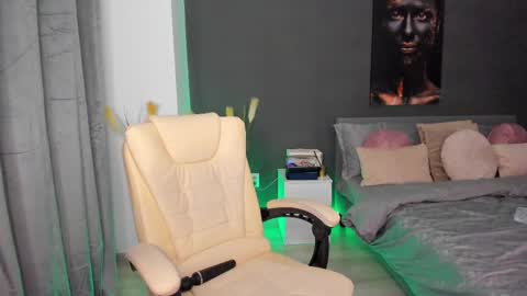 Sonia  Rey online show from 02-12-25, 08:50