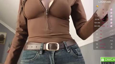 Snapshot of sonia_jones chatting on 03-21-26, 09:29 Sofia online show from 03-21-26, 09:29