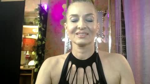 Sonia online show from 05-13-26, 02:25