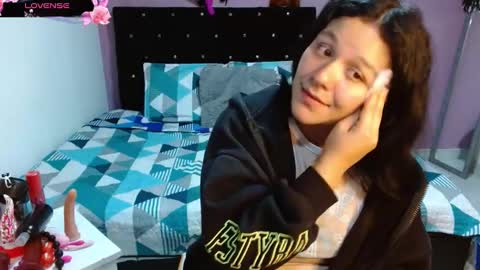 Snapshot of soniaplayass chatting on 02-05-25, 08:11 soniaplayass online show from 02-05-25, 08:11