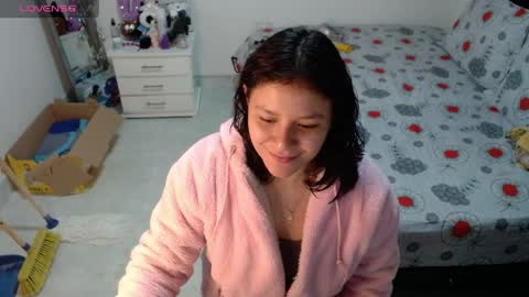 Snapshot of soniaplayboobs chatting on 03-27-26, 12:16 soniaplayboobs online show from 03-27-26, 12:16