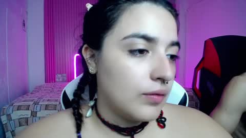 sonic_jess07 online show from 06-08-26, 01:28