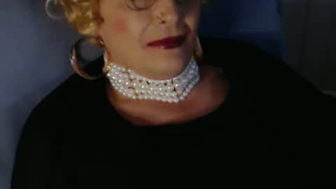 Snapshot of sonjairene chatting on 12-03-24, 12:49 sonjairene online show from 12-03-24, 12:49
