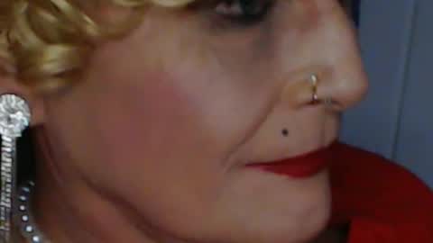Snapshot of sonjairene chatting on 01-12-25, 06:59 sonjairene online show from 01-12-25, 06:59