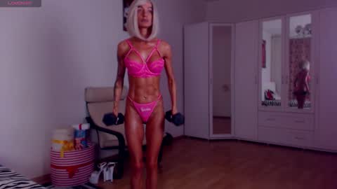 Snapshot of sonjanextray chatting on 09-26-25, 08:40 Sonja Ray online show from 09-26-25, 08:40