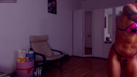 Snapshot of sonjanextray chatting on 11-24-25, 09:09 Sonja Ray online show from 11-24-25, 09:09