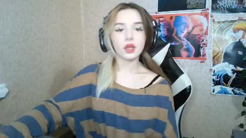 Mila online show from 04-02-26, 03:31