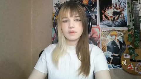 Mila online show from 06-13-26, 04:16