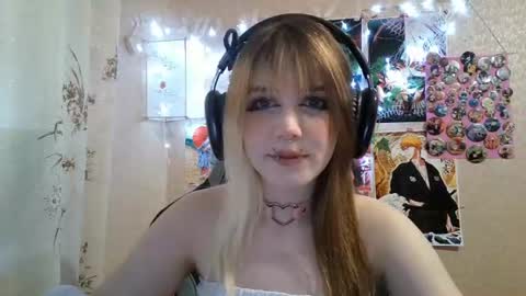 Mila online show from 07-17-26, 02:13