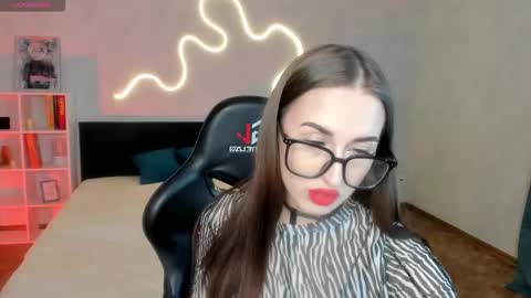 Snapshot of sony_mayy chatting on 10-16-25, 01:39 sony_mayy online show from 10-16-25, 01:39