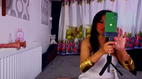 Sonya online show from 05-19-26, 04:19