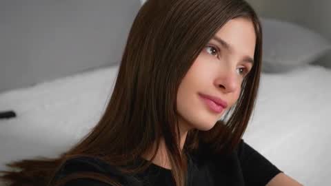 Eva 3 online show from 11-25-25, 09:42