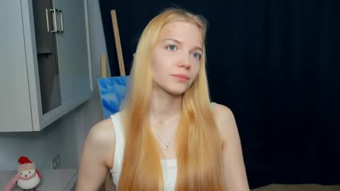 Snapshot of sonyalaviola chatting on 04-17-26, 07:11 Sofia online show from 04-17-26, 07:11