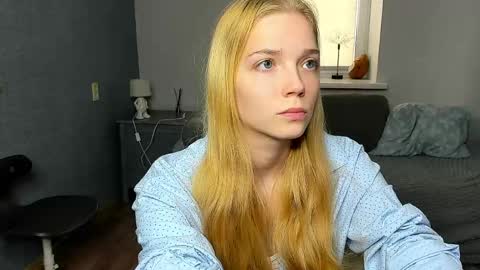 Snapshot of sonyalaviola chatting on 04-24-26, 09:01 Sofia online show from 04-24-26, 09:01