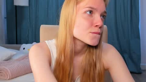 Snapshot of sonyalaviola chatting on 05-09-26, 06:18 Sofia online show from 05-09-26, 06:18
