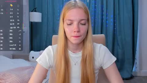 Snapshot of sonyalaviola chatting on 05-19-26, 07:04 Sofia online show from 05-19-26, 07:04