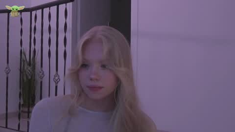 Snapshot of sonyaplush chatting on 12-22-24, 07:31 Sonya  Instagram   Twitter sonyaplushgirl  OnlyFans sonyaplush online show from 12-22-24, 07:31