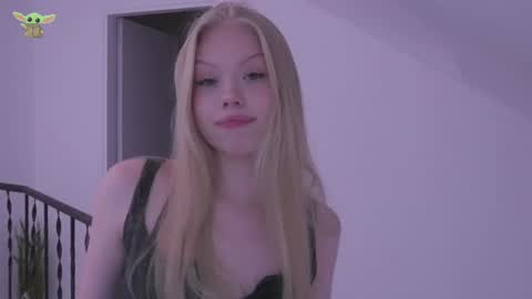 Snapshot of sonyaplush chatting on 12-24-24, 08:16 Sonya  Instagram   Twitter sonyaplushgirl  OnlyFans sonyaplush online show from 12-24-24, 08:16