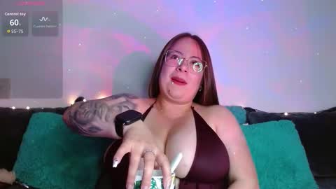 soofy online show from 11-22-25, 04:00