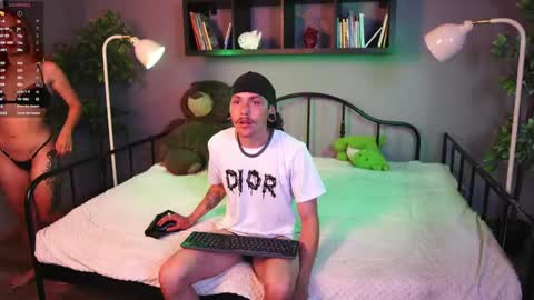 sophi_and_dereck online show from 05-26-26, 12:12