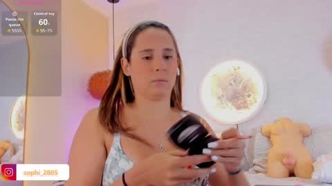 sophi_cooper29 online show from 04-21-26, 06:44