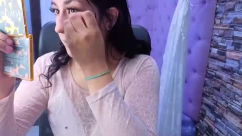 Snapshot of sophi_hardd chatting on 01-18-26, 01:15 sophi_hardd online show from 01-18-26, 01:15