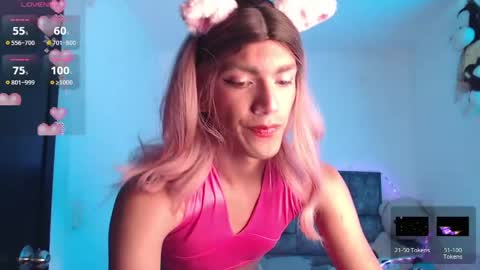 Snapshot of sophi_lu1 chatting on 05-25-26, 04:13 sophi lovely online show from 05-25-26, 04:13