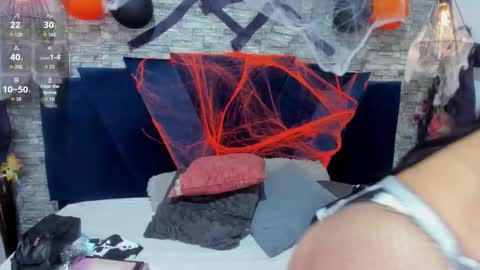 Sophia  online show from 10-31-25, 11:55