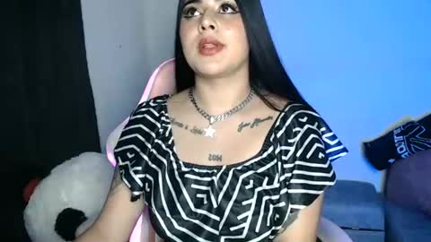 Snapshot of sophia_dazza398 chatting on 07-05-26, 11:01 sophia online show from 07-05-26, 11:01
