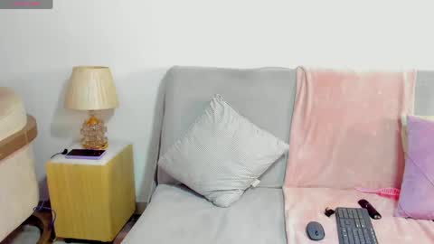 sophia CM online show from 05-30-26, 10:18