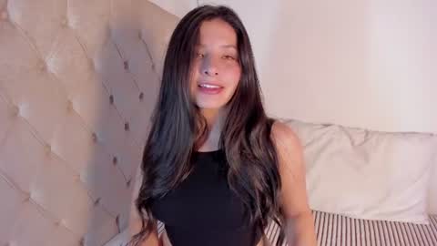 Snapshot of sophia_lov chatting on 07-06-26, 05:04 Sophia online show from 07-06-26, 05:04