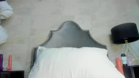 Sophia  online show from 06-24-26, 07:35