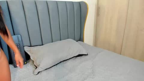 sophia_owens_2 online show from 09-12-25, 10:04